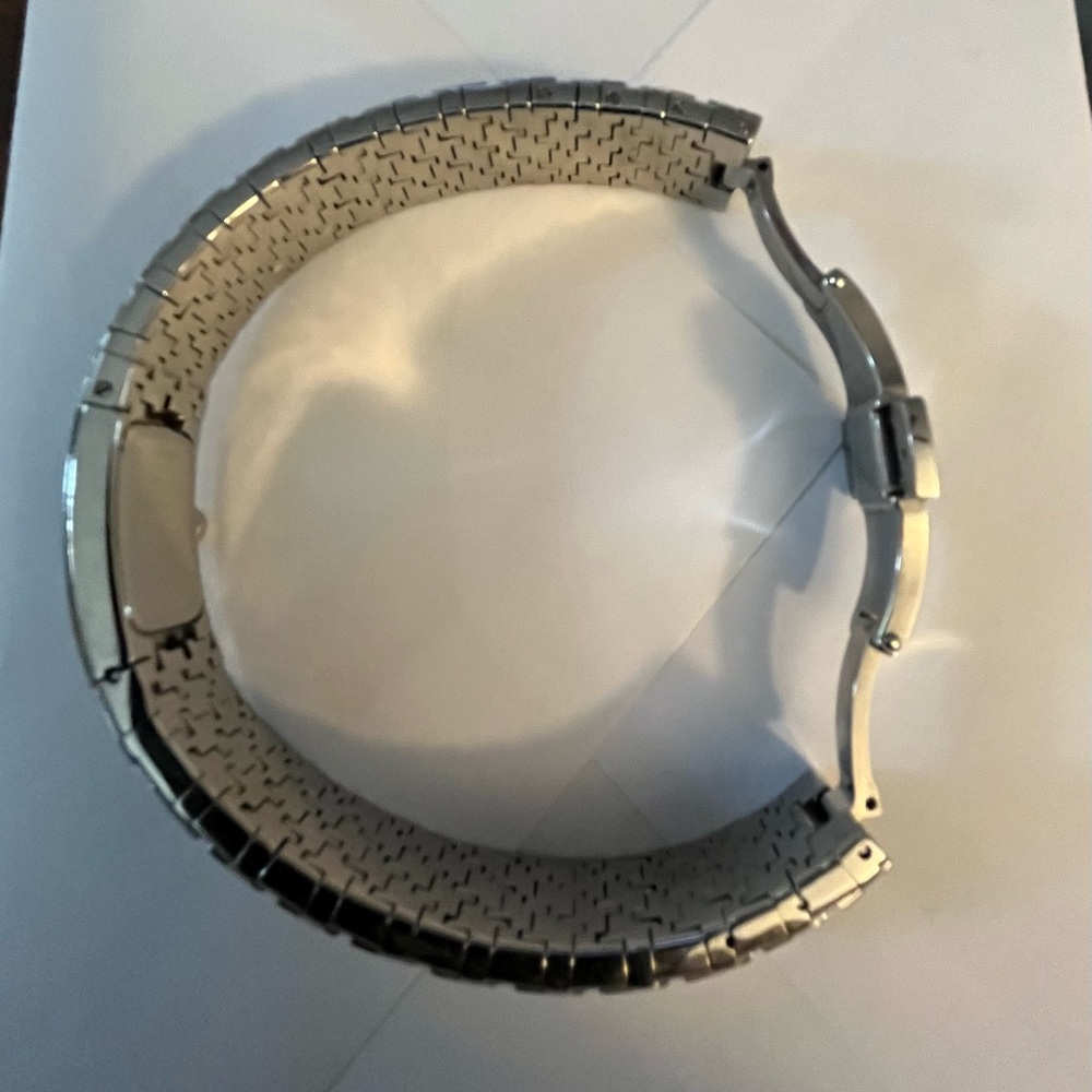 EUC Dior Silver Stainless Steel Women's hounds-tooth Link Bracelet Watch - Picture 11 of 16